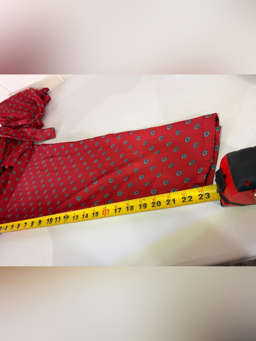 NWT Urban Outfitters S-P Red Floral V-Neck Jumpsuit Short Sleeve Tie Belt Boho - Picture 11 of 11